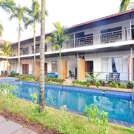 Fabhotel Morjim Bliss - 500M From Morjim Beach Exterior photo